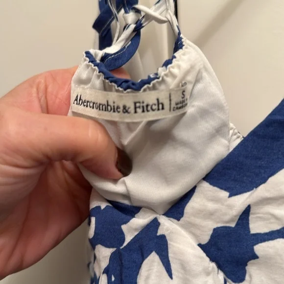 Abercrombie & Fitch Blue and White Floral Maxi Dress - Picture 2 of 2